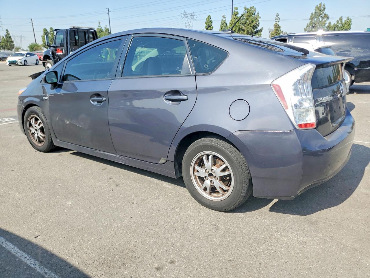 2011 Toyota Prius One - Фото 2