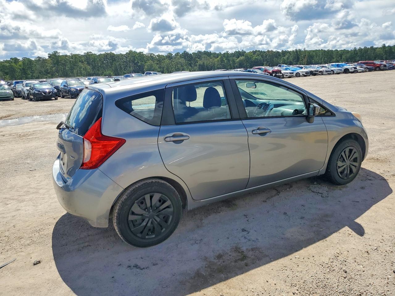 2015 Nissan Versa Note Sv - Фото 3