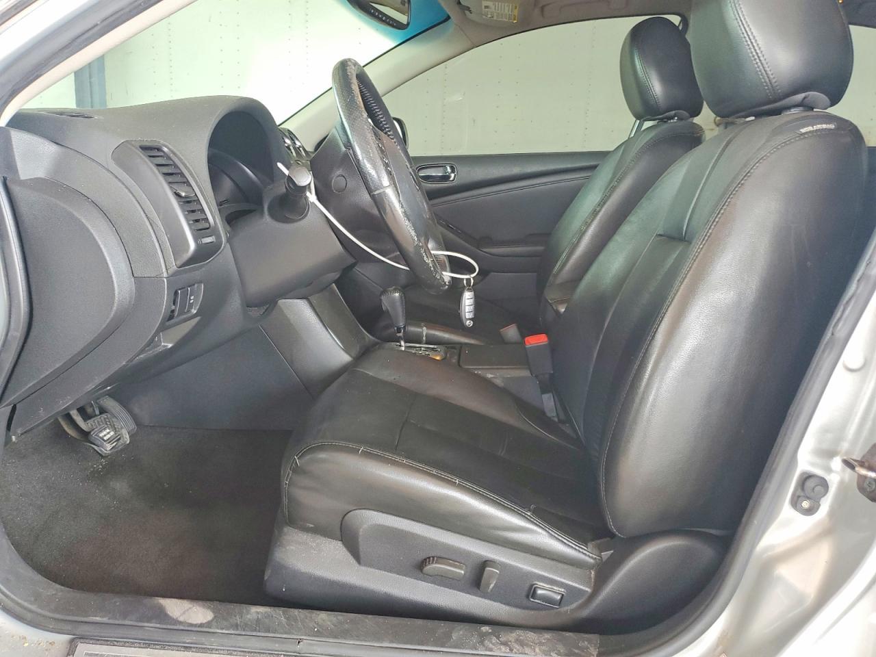 2010 Nissan Altima Sr - Image 7