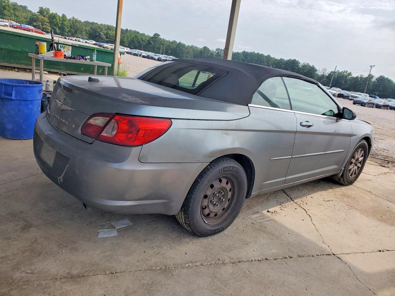 2008 Chrysler Sebring - Image 3