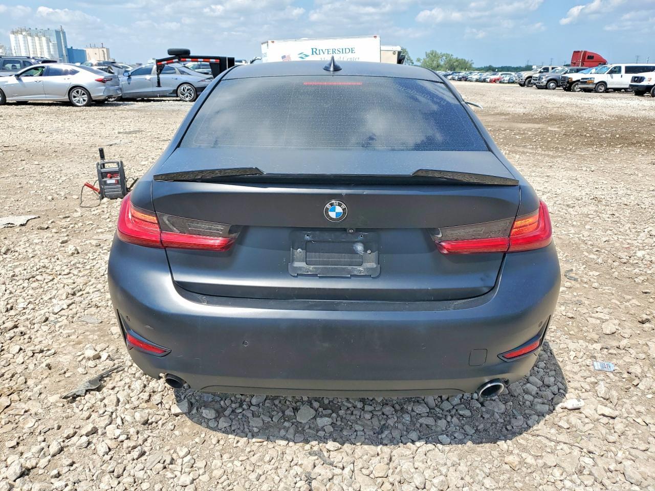 2019 BMW 330Xi - Image 6
