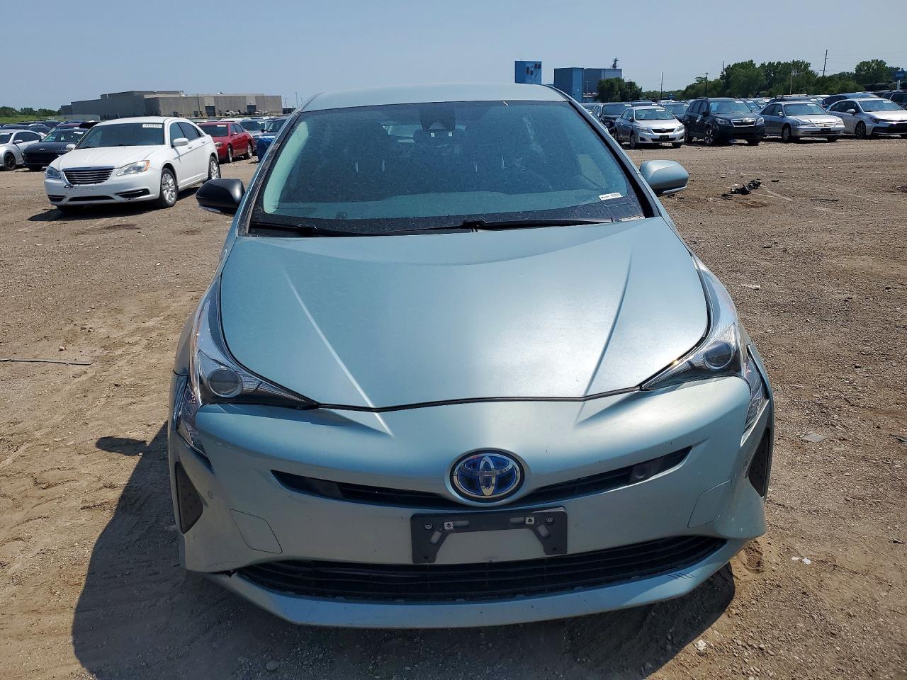 2018 Toyota Prius Two - Фото 5