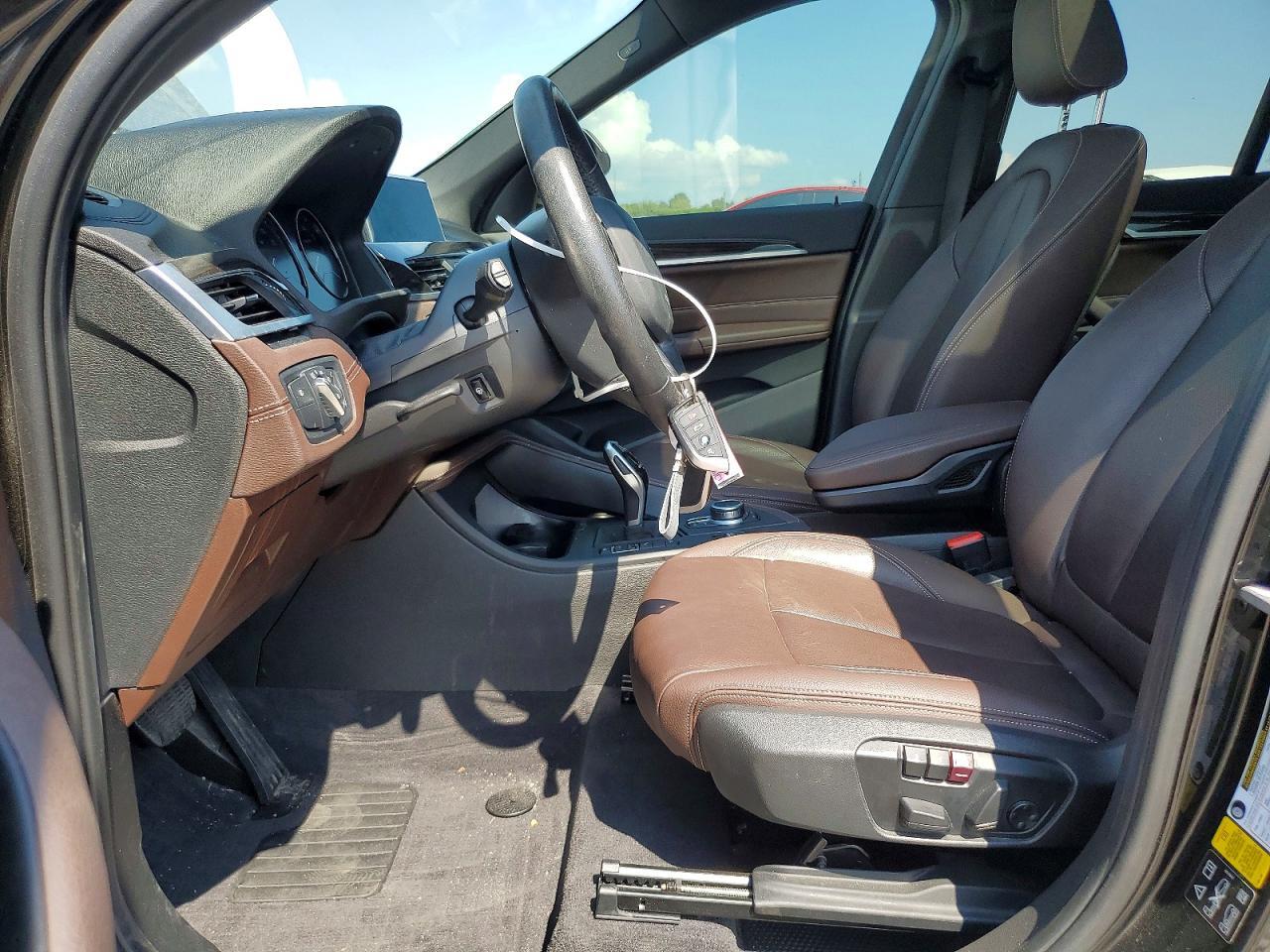 2020 BMW X1 xDrive28I - Фото 7
