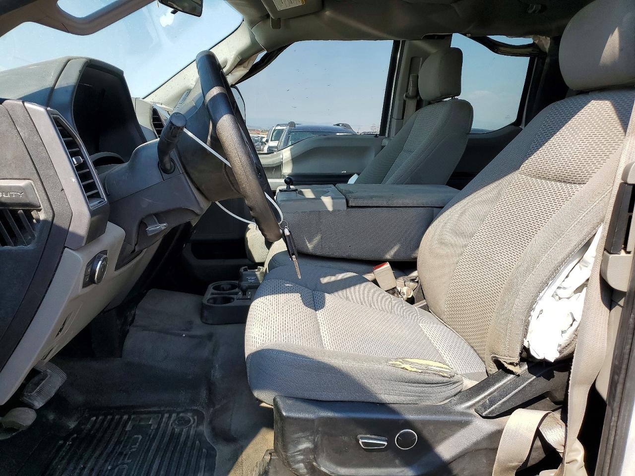 2019 Ford F250 Super Duty - Image 7