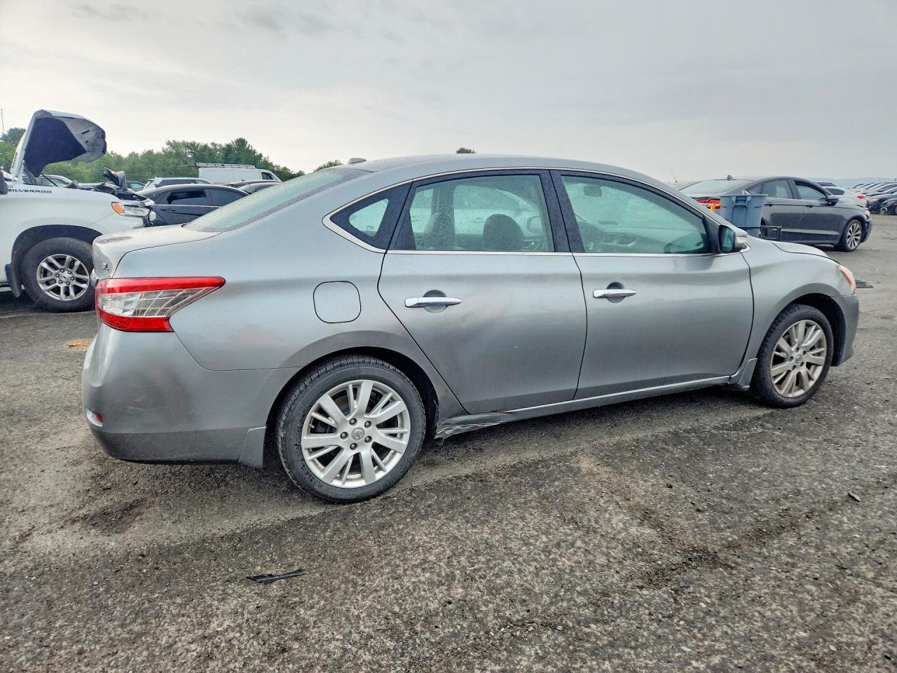2013 Nissan Sentra S - Фото 3