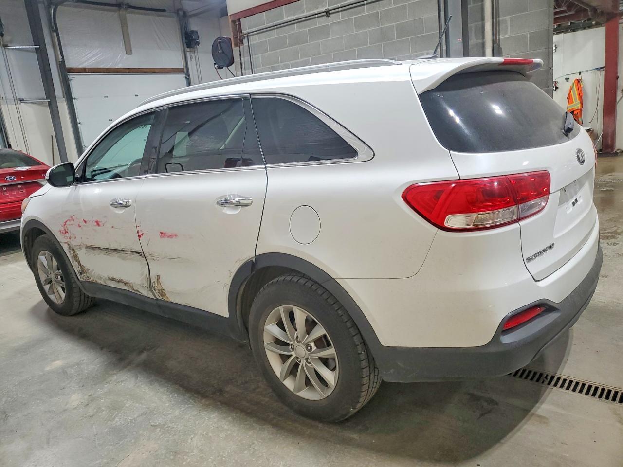 2017 Kia Sorento Lx - Image 2