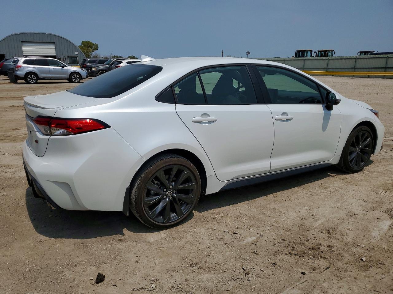 2026 Toyota Corolla Se - Фото 3
