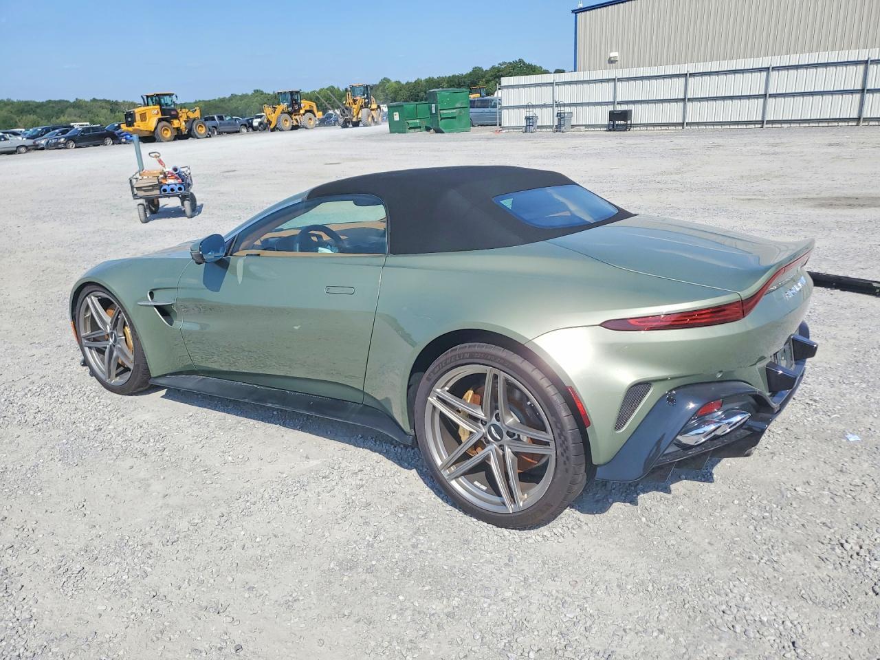 2026 Aston Martin Vantage - Фото 2