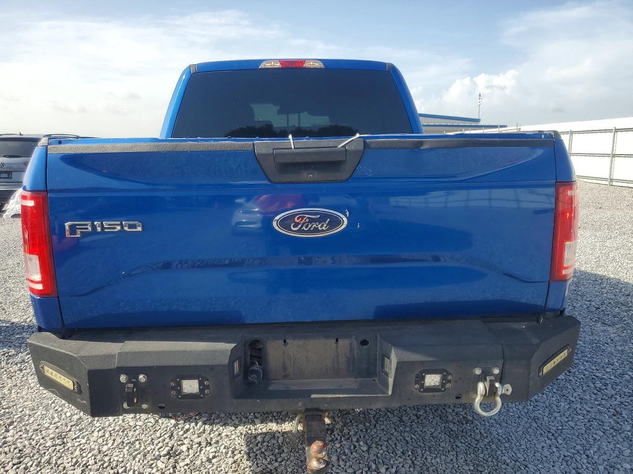 2017 Ford F150 Supercrew - Image 6