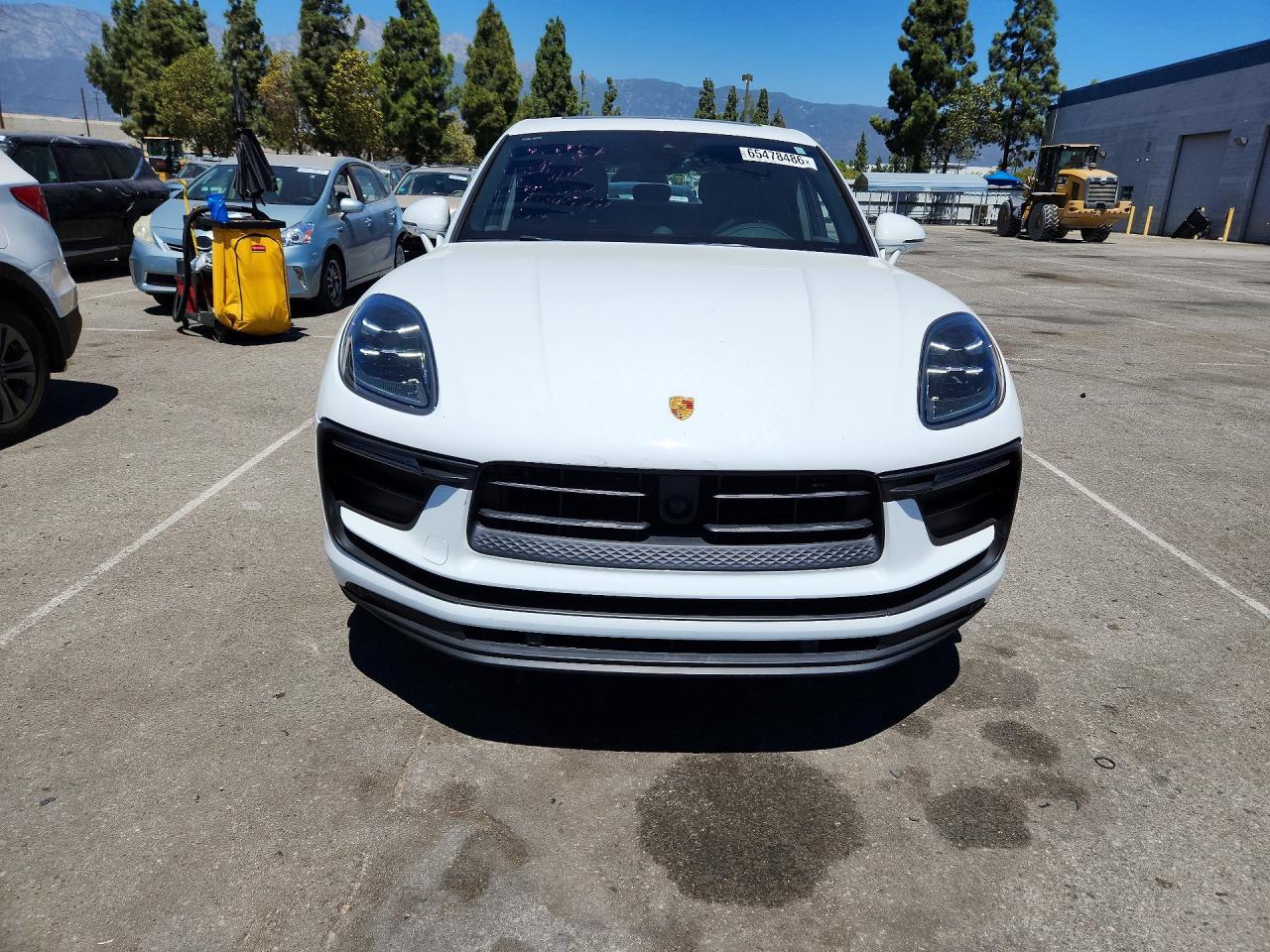 2023 Porsche Macan Base - Image 5