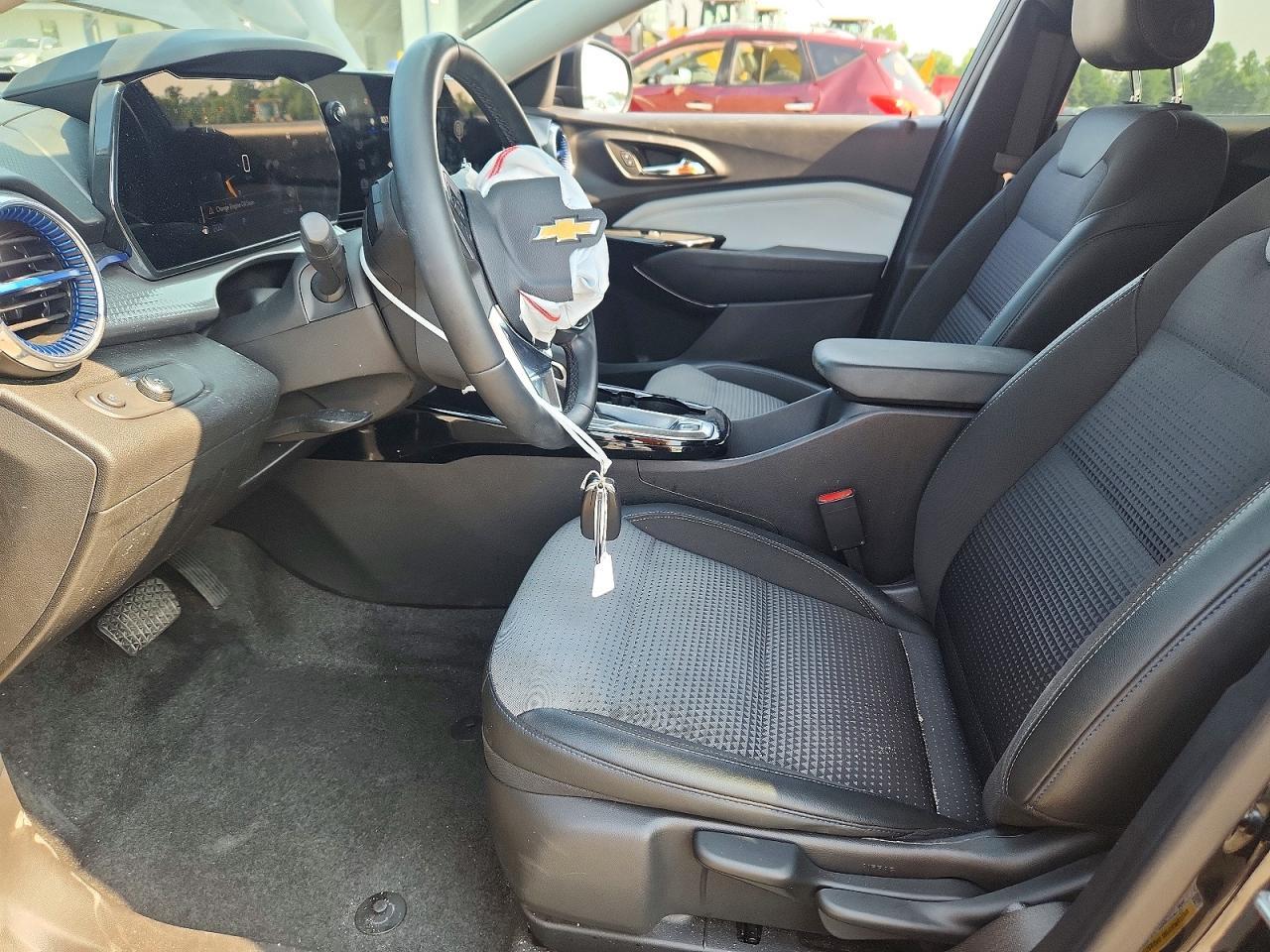 2025 Chevrolet Trax 1Lt - Image 7
