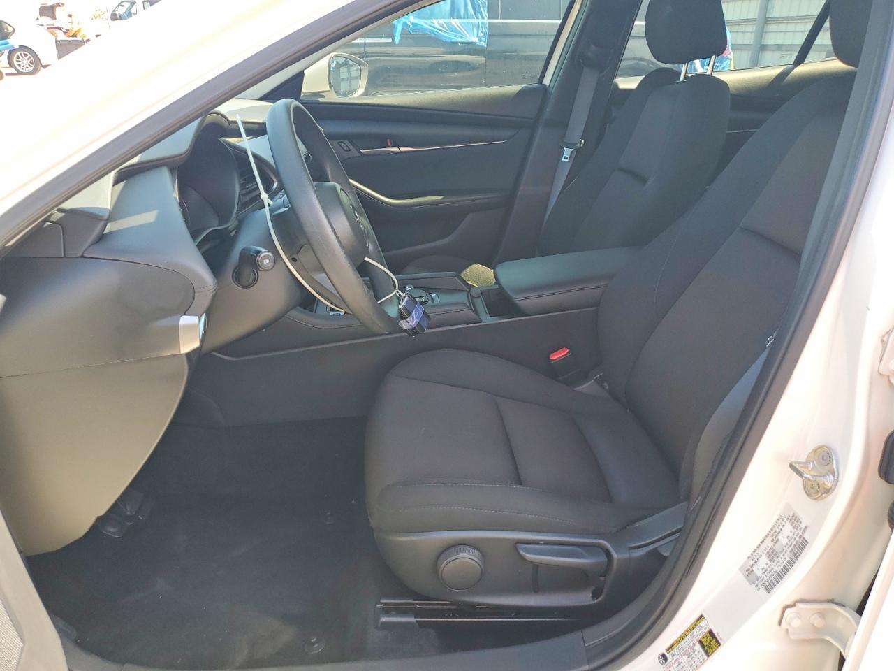 2024 Mazda 3 - Фото 7