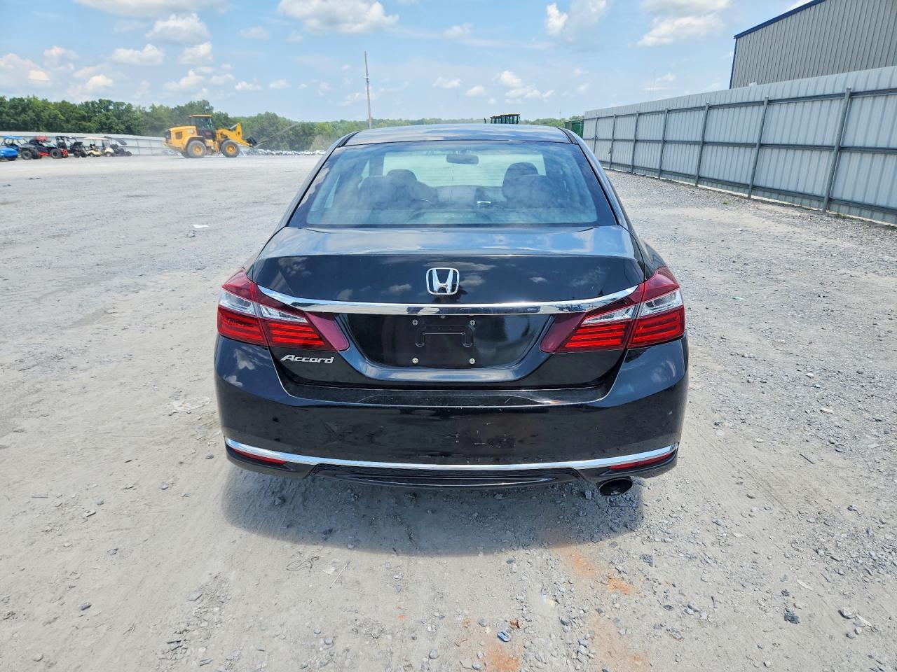 2017 Honda Accord Lx - Фото 6
