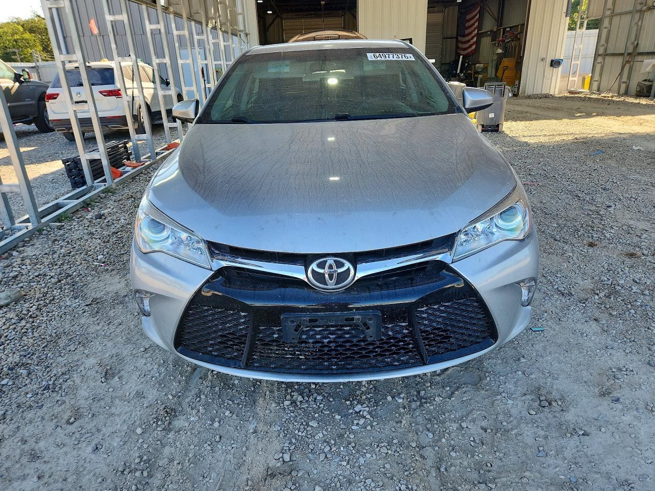2016 Toyota Camry Le - Фото 5