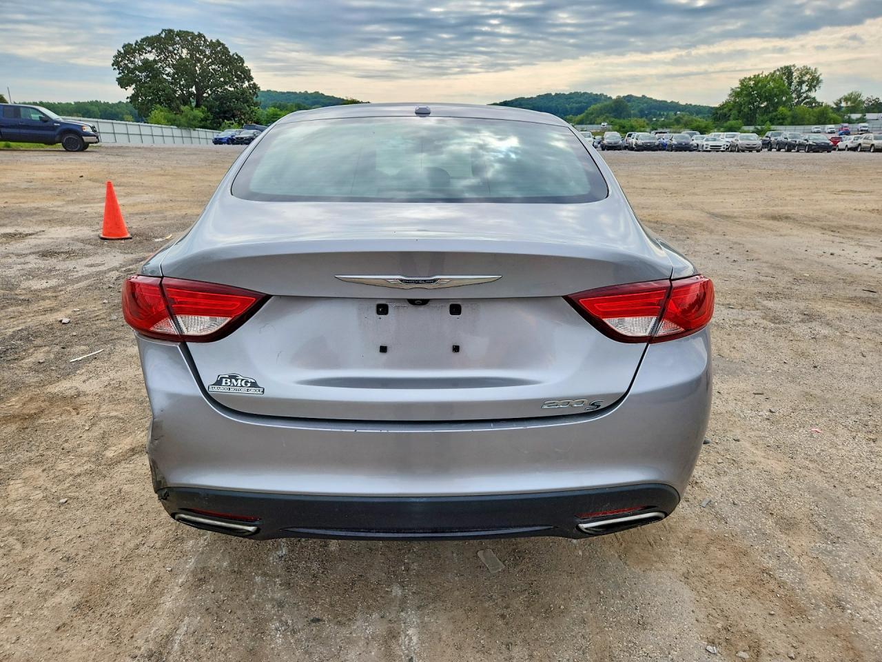 2016 Chrysler 200 S - Image 6