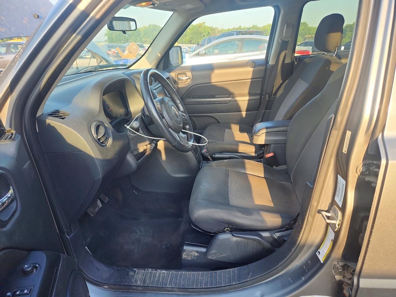 2012 Jeep Patriot Latitude - Image 7