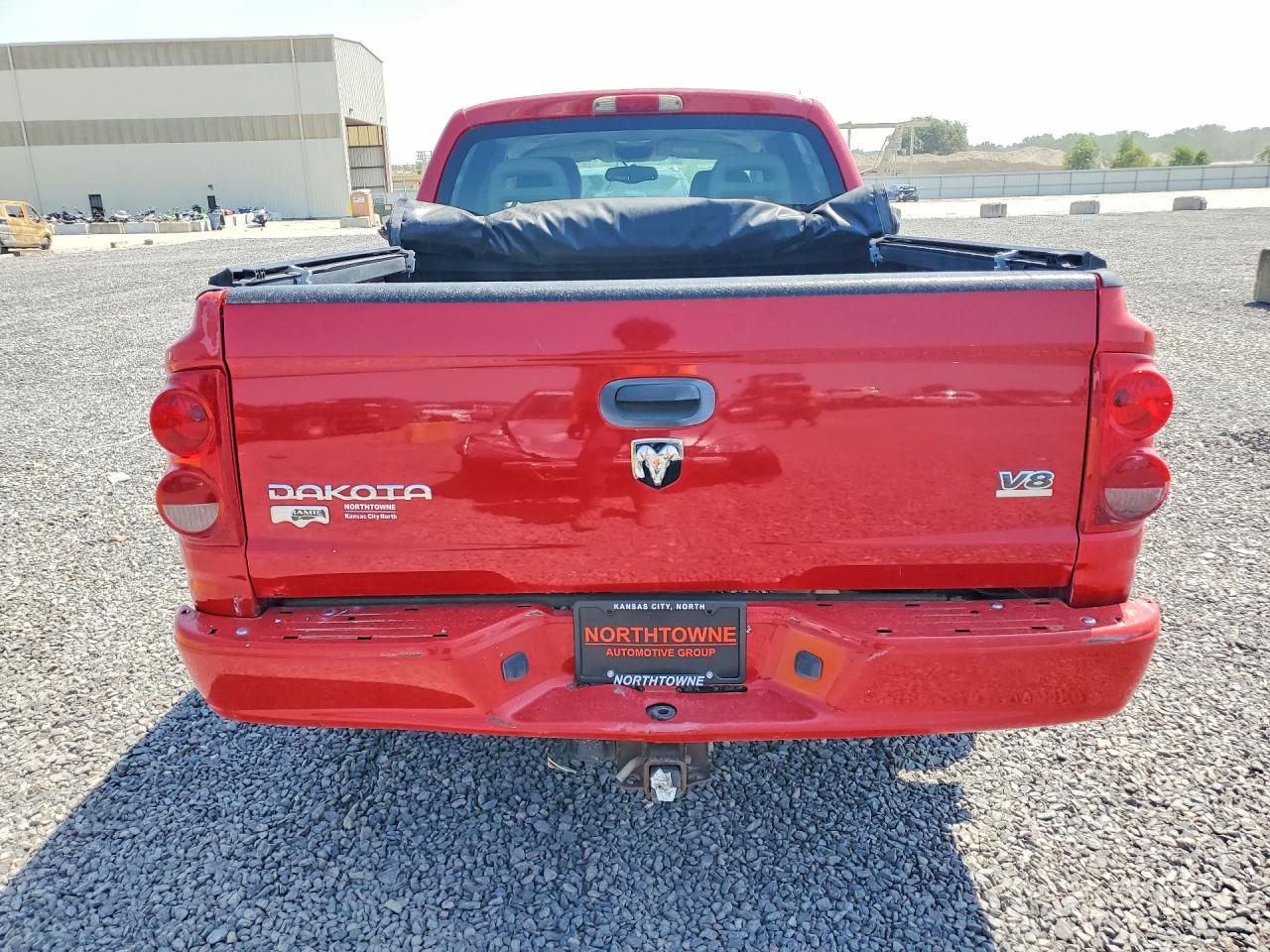 2005 Dodge Dakota Quad Laramie - Image 6