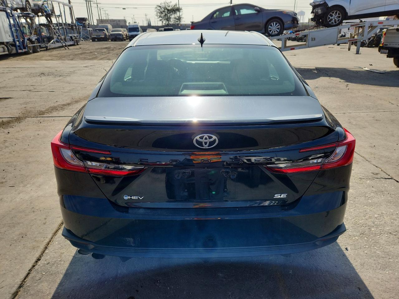2025 Toyota Camry Se - Фото 6