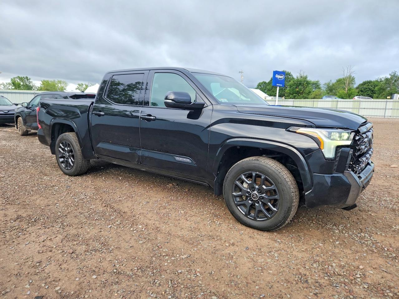 2024 Toyota Tundra Platinum - Image 4