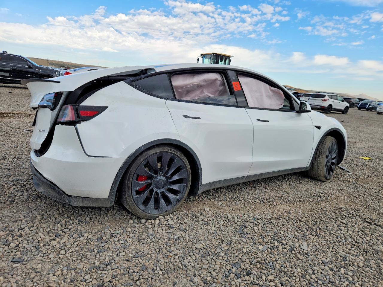 2023 Tesla Model Y - Image 3