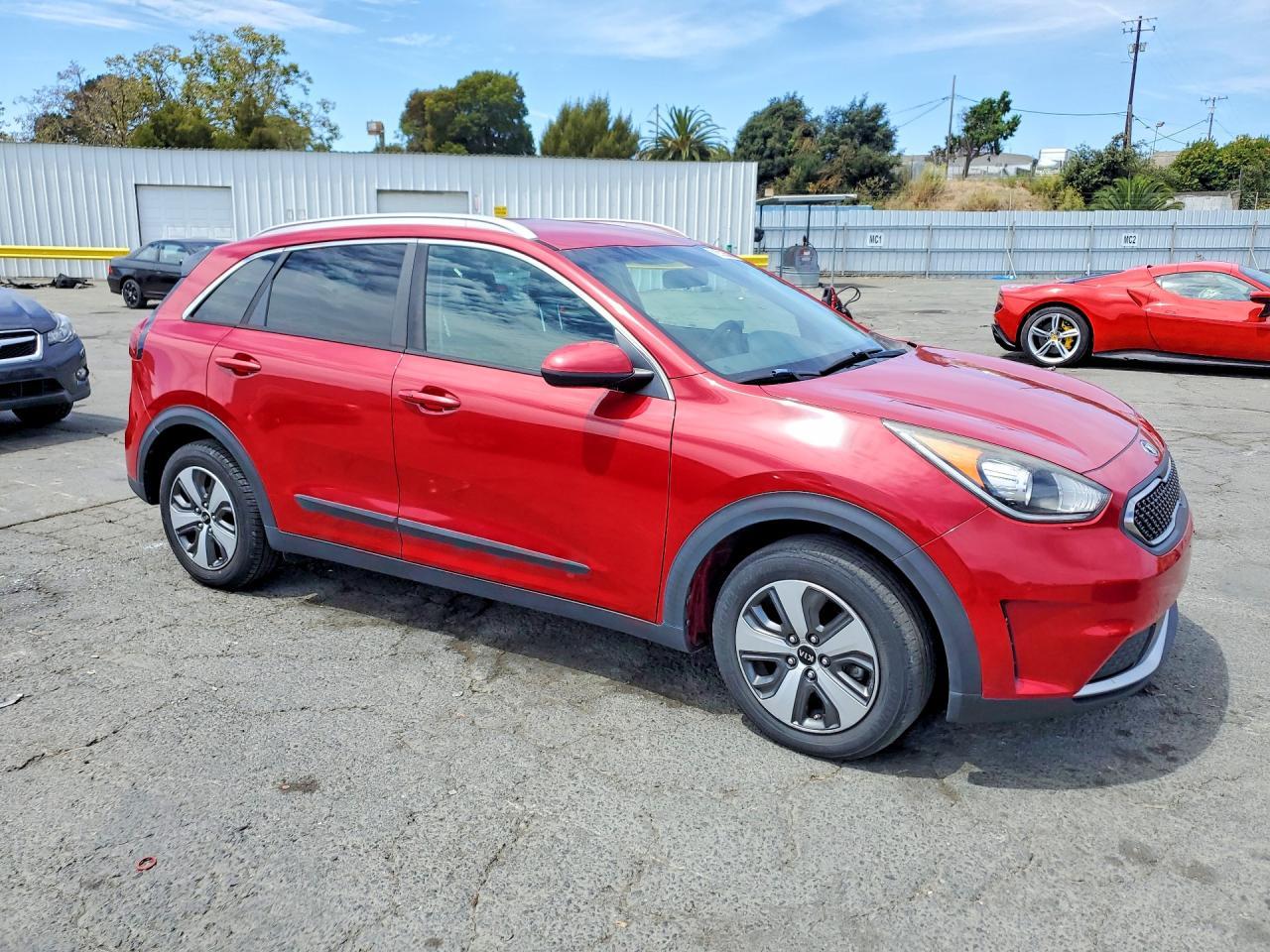 2017 Kia Niro Lx - Фото 4