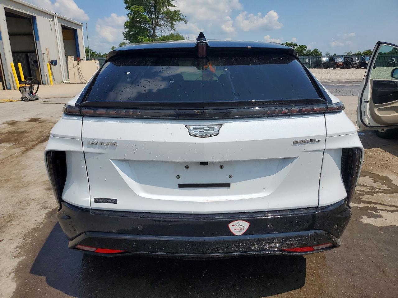 2026 Cadillac Lyriq Sport - Фото 6