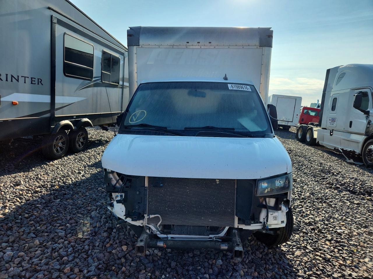 2022 GMC Savana Cut Box Truck - Prior Fleet ** - Фото 5