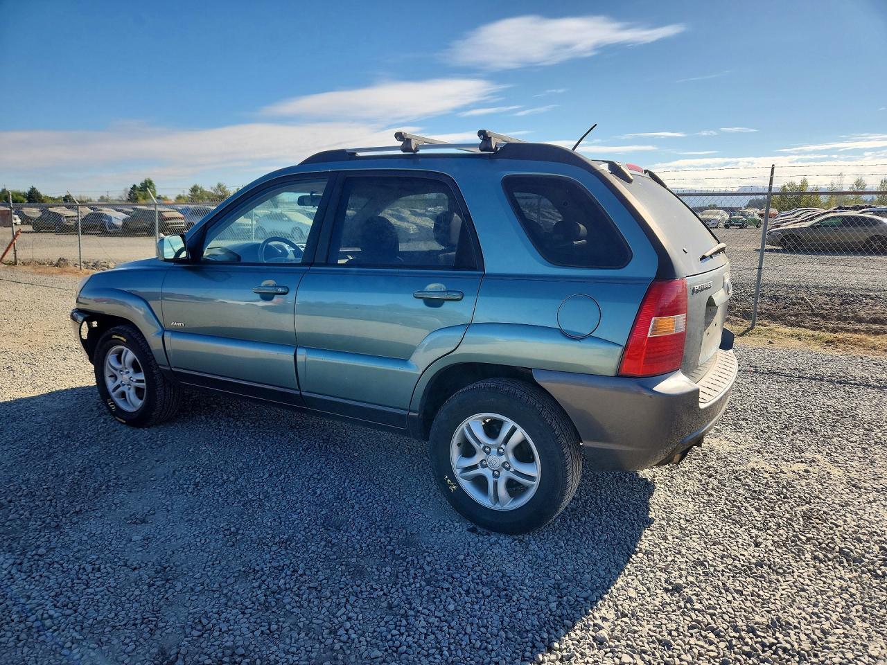2005 Kia Sportage Lx - Image 2
