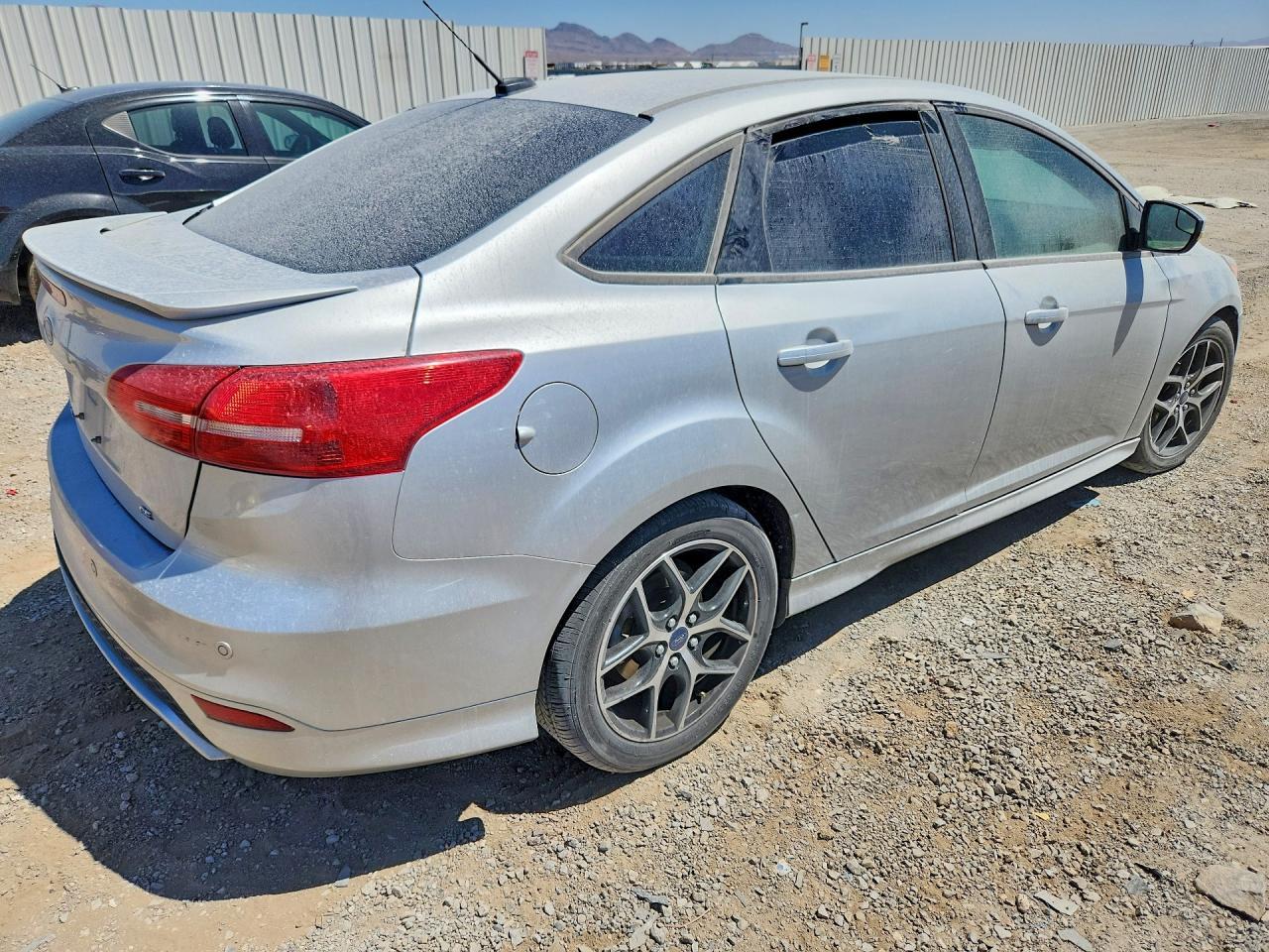2016 Ford Focus Se - Фото 3