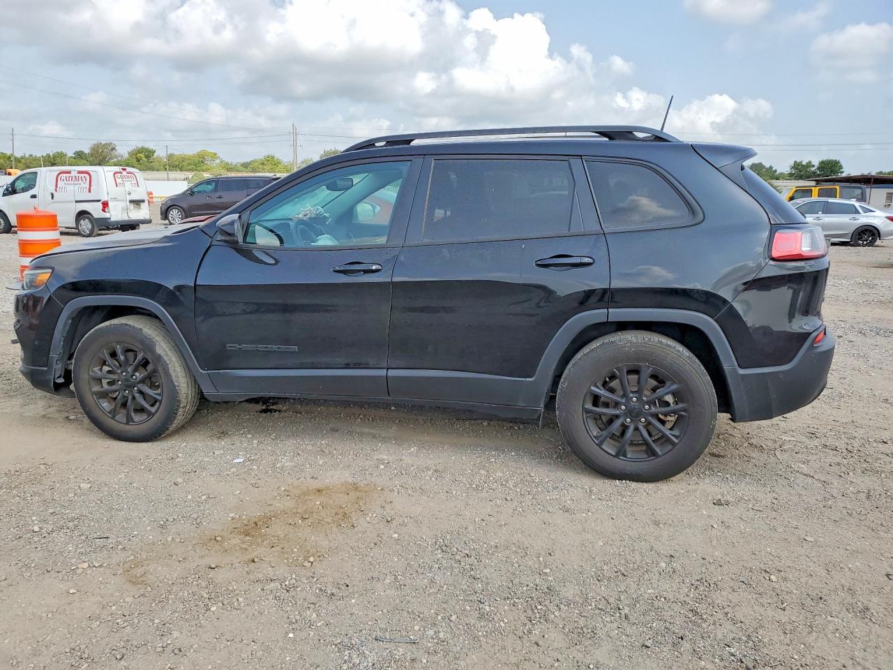 2023 Jeep Cherokee Altitude Lux - Фото 2
