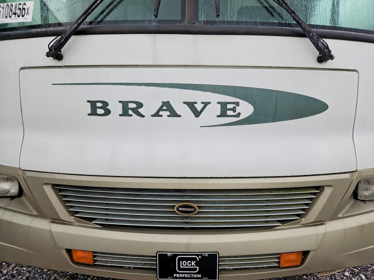 2002 Winnebago Brave Camper - Фото 7