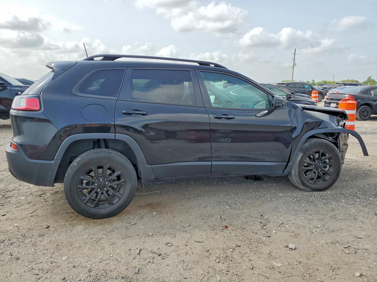 2023 Jeep Cherokee Altitude Lux - Фото 3