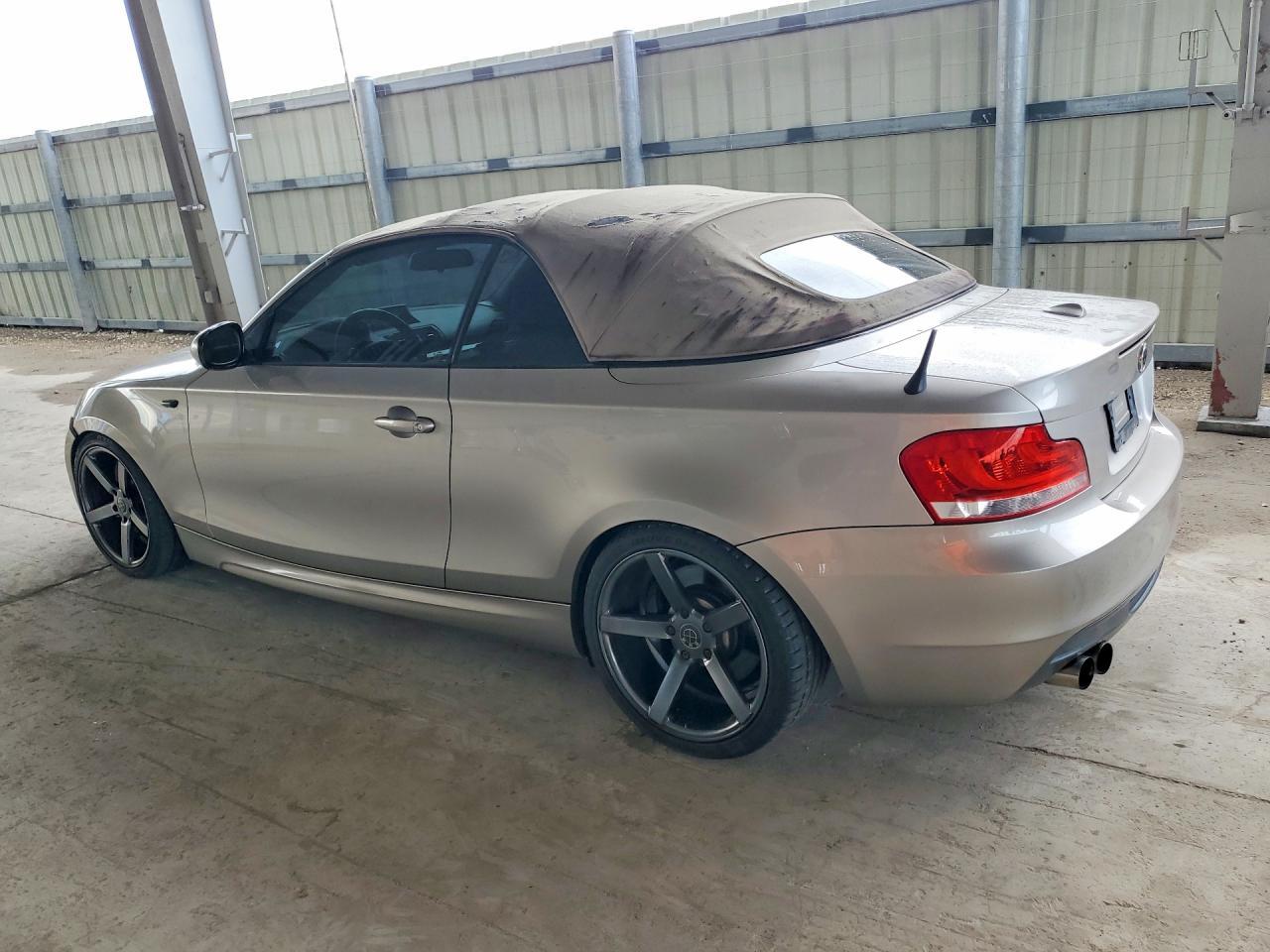 2010 BMW 135 I - Фото 2