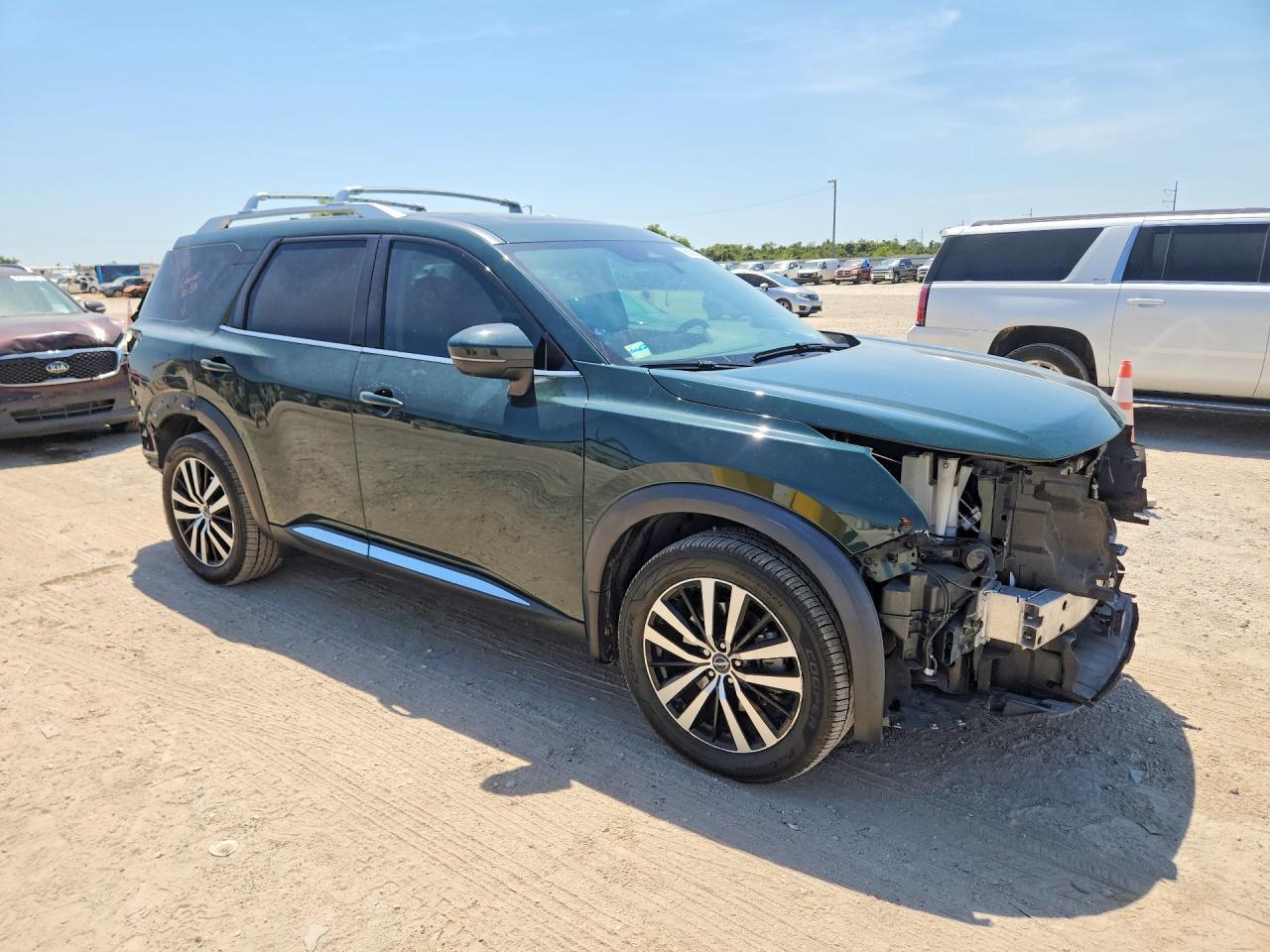 2023 Nissan Pathfinder Platinum - Фото 4