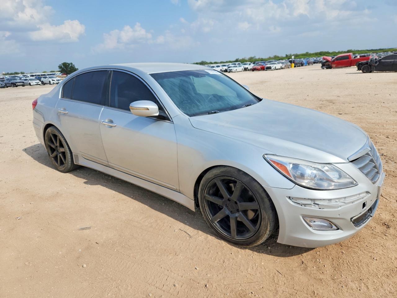 2013 Hyundai Genesis 3.8L - Image 4
