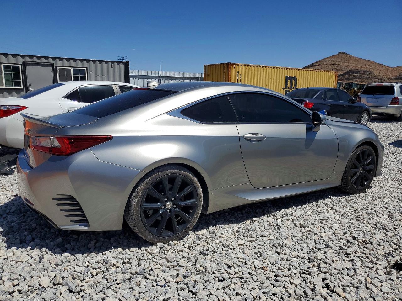 2017 Lexus Rc 200T - Фото 3