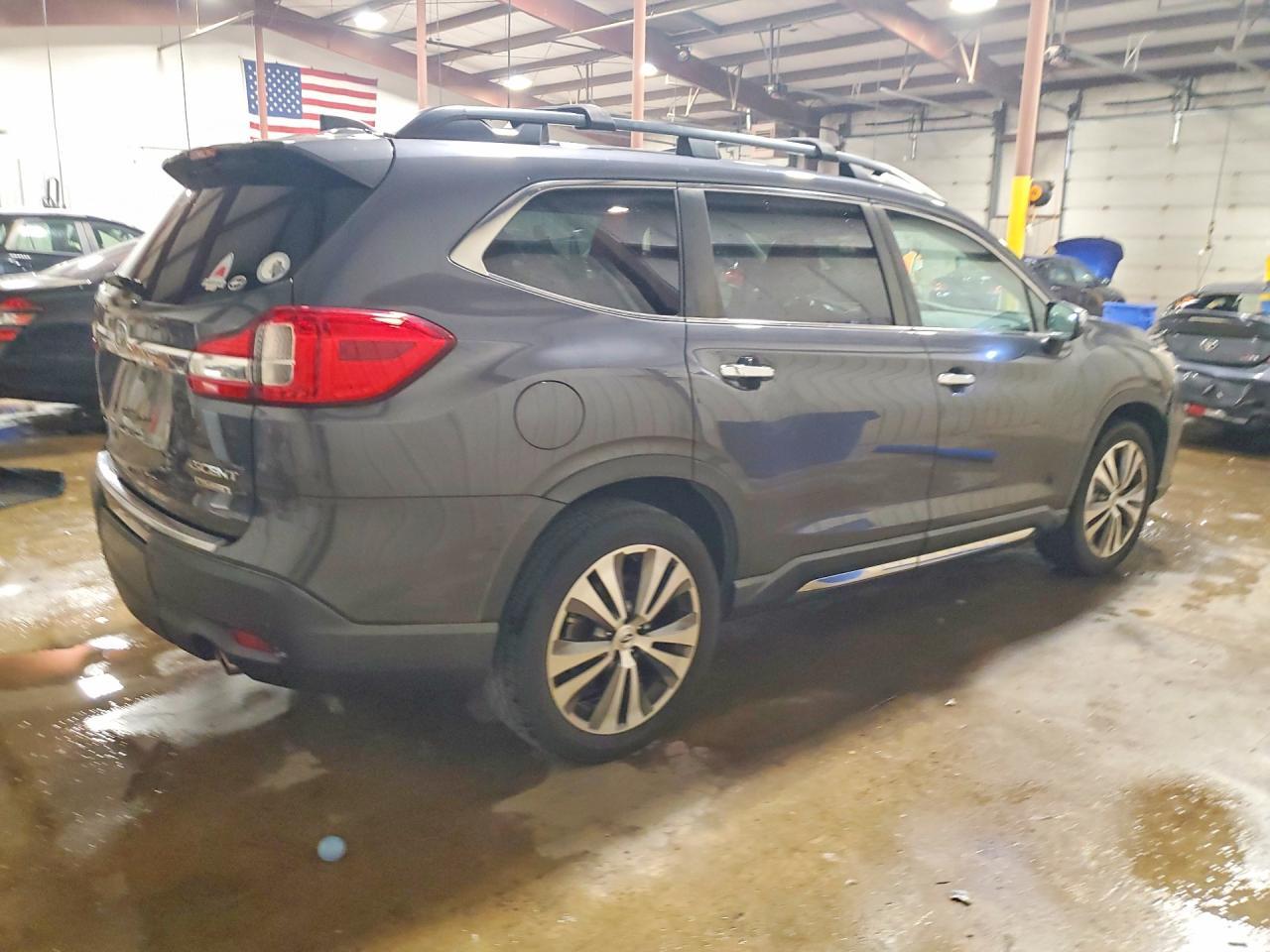 2019 Subaru Ascent Touring - Фото 3
