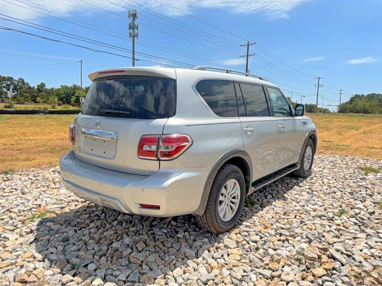 2017 Nissan Armada Sv - Фото 4