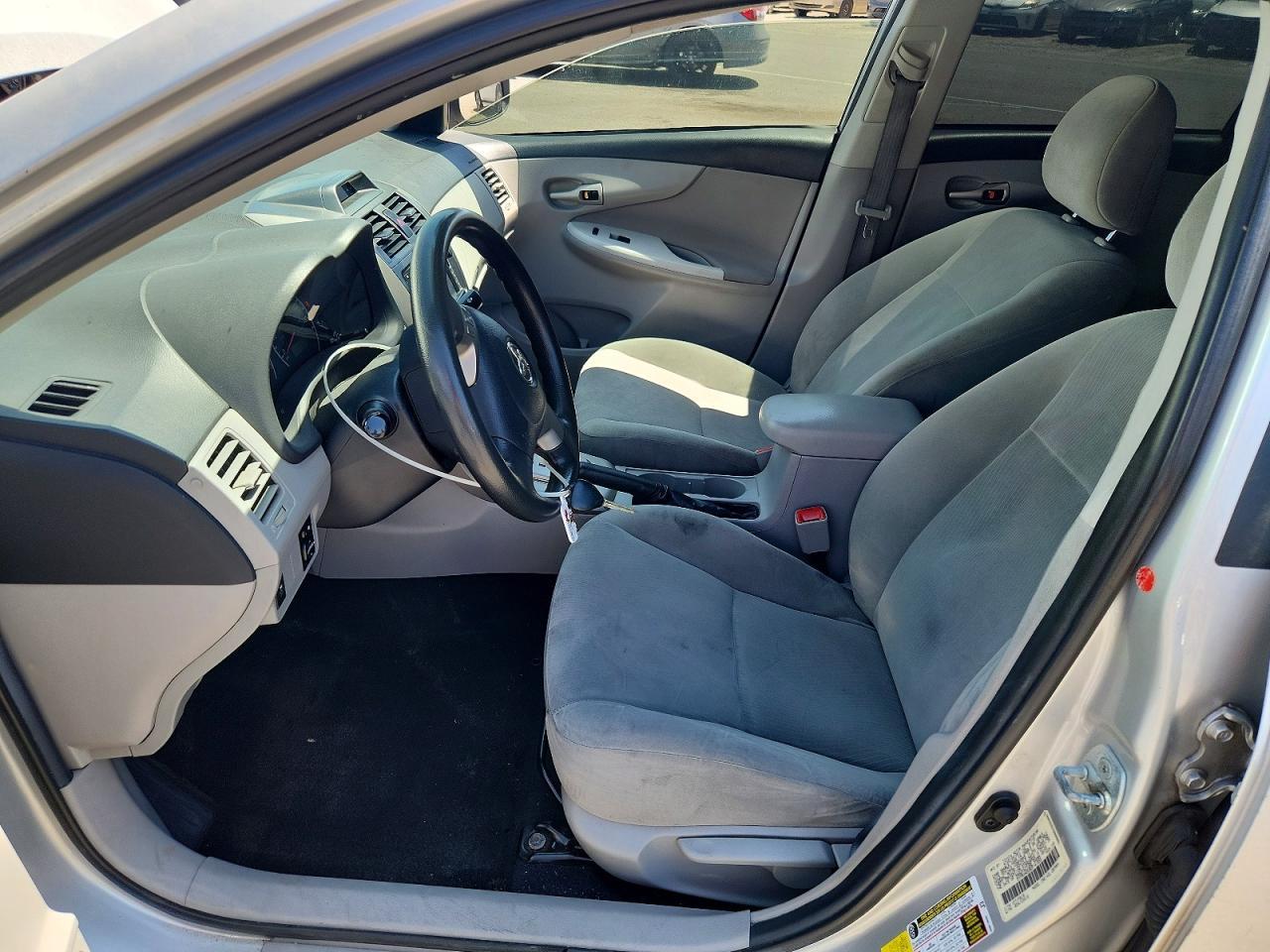 2013 Toyota Corolla Le - Image 7