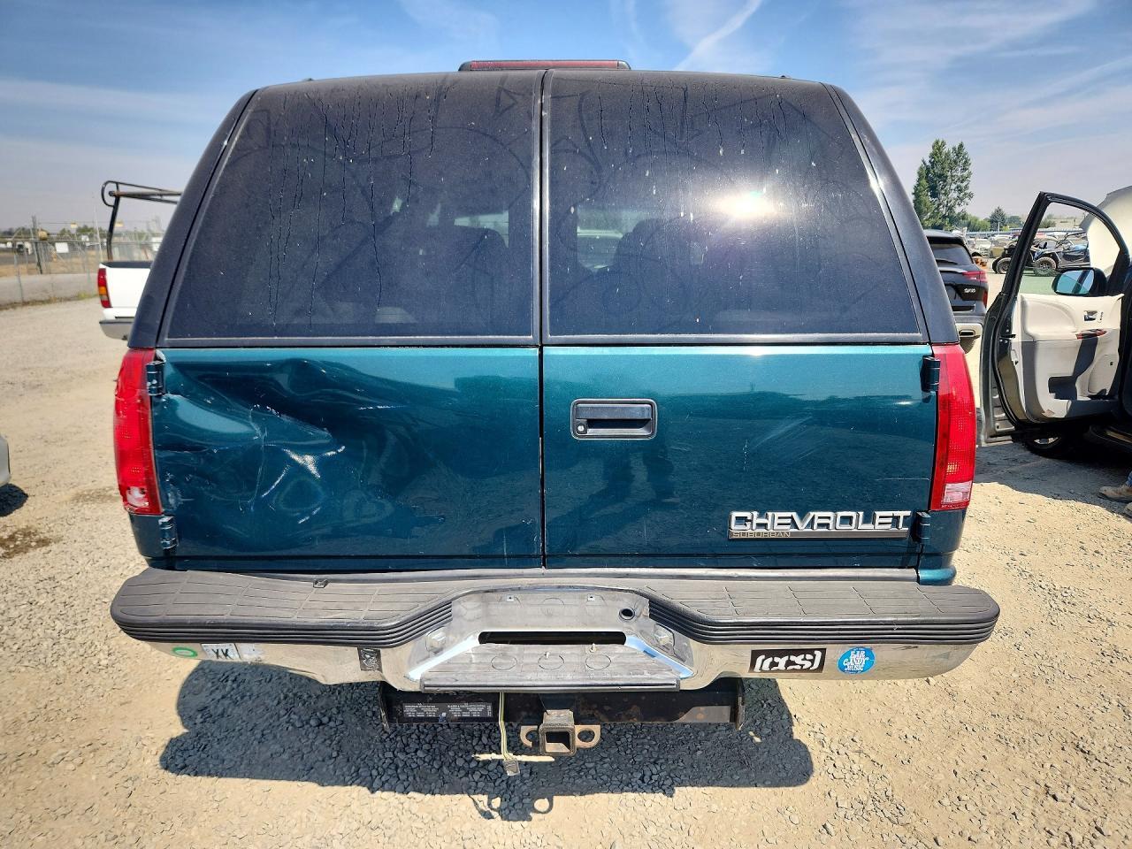1995 Chevrolet Suburban K1500 - Фото 6