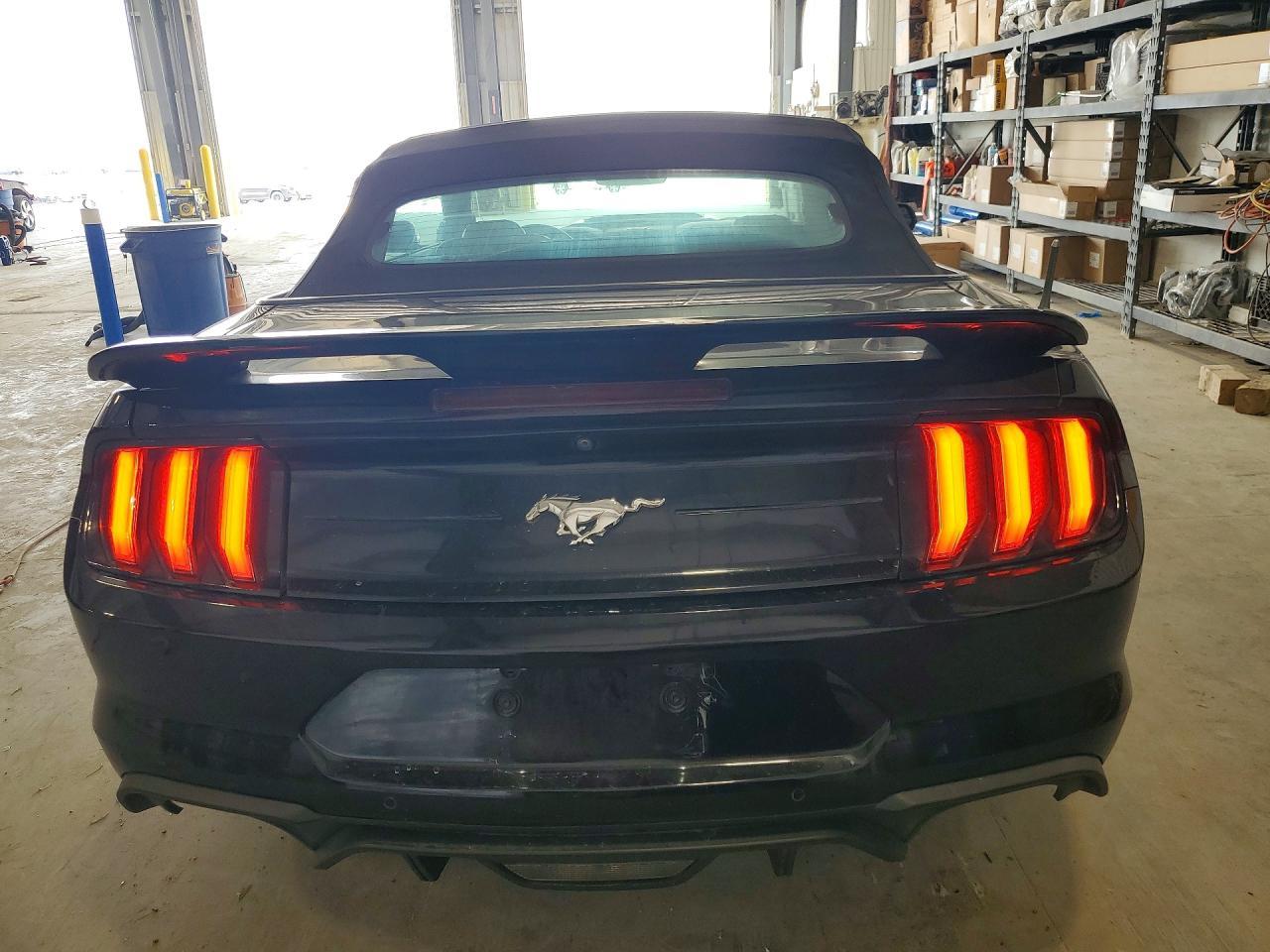 2018 Ford Mustang - Фото 6