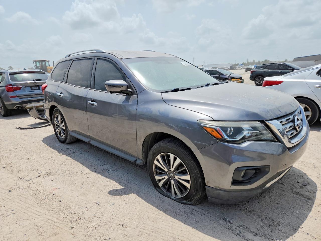 2017 Nissan Pathfinder Sl - Фото 4