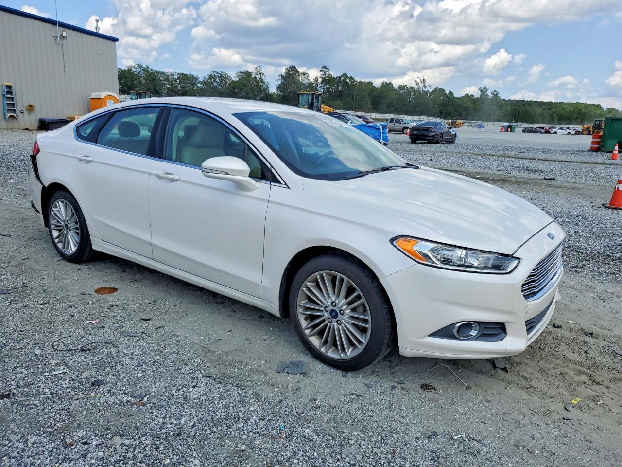 2016 Ford Fusion Se - Фото 4