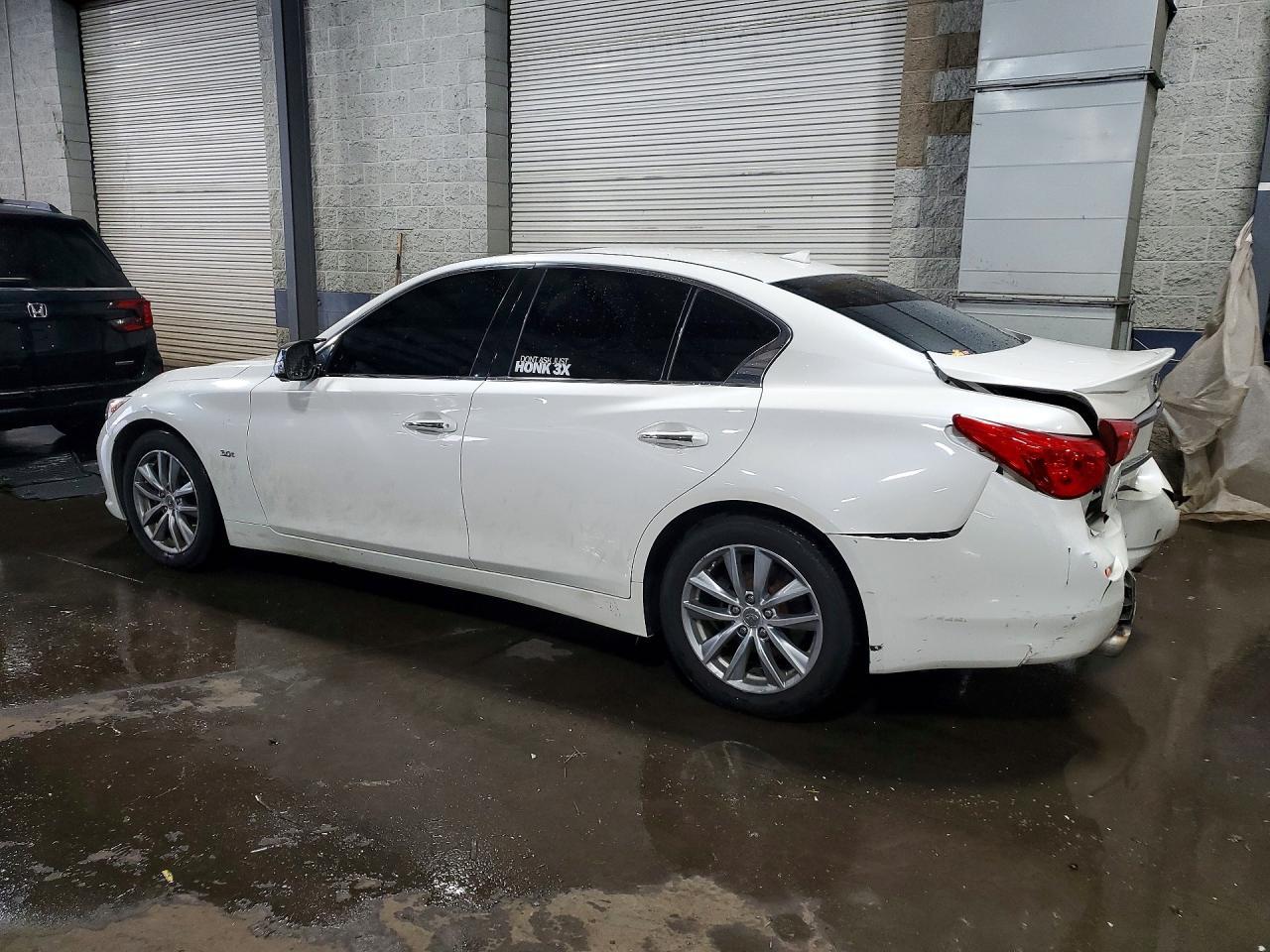 2017 Infiniti Q50 3.0T Premium - Image 2