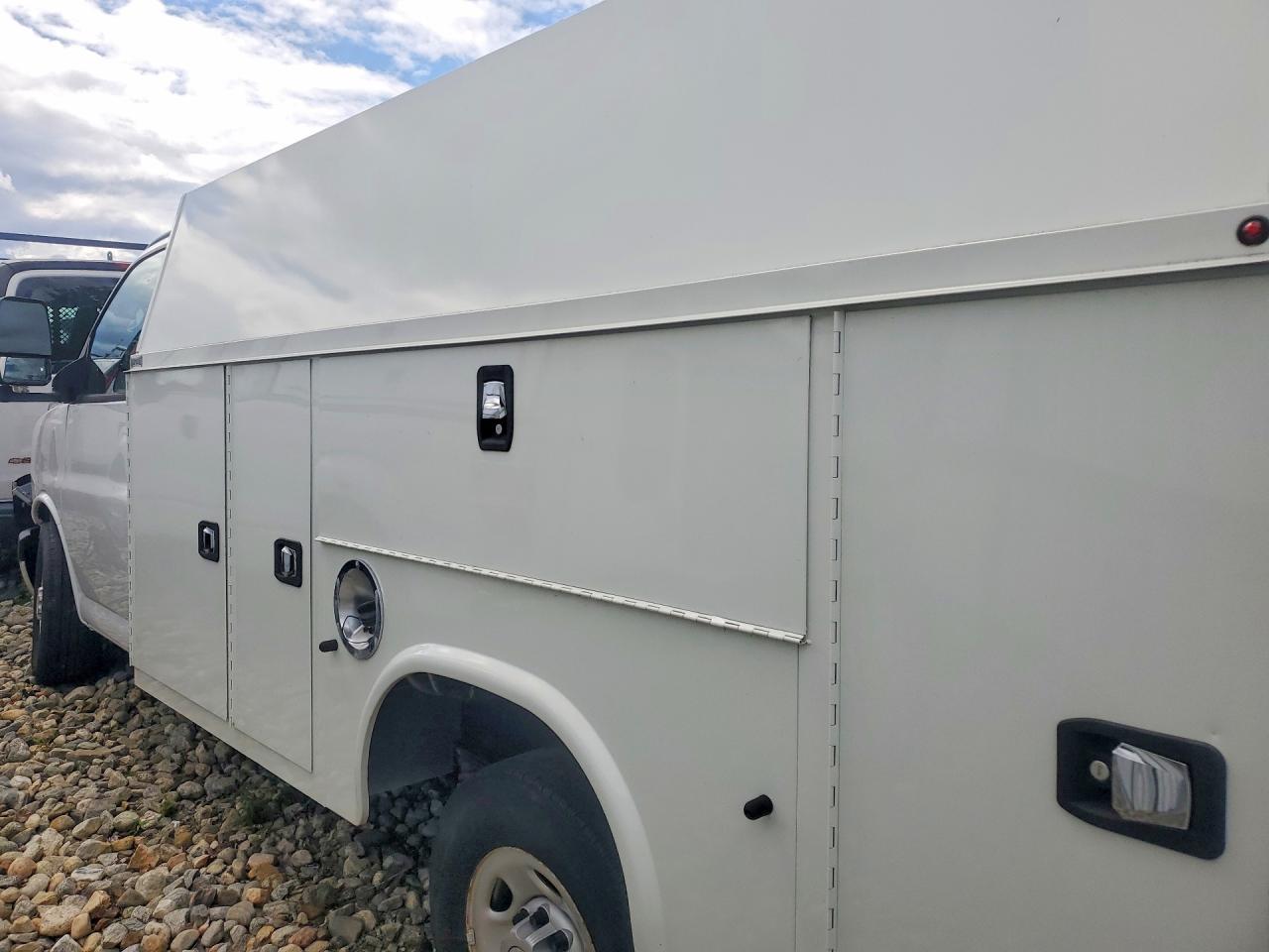 2023 Chevrolet Express G3500 - Image 2