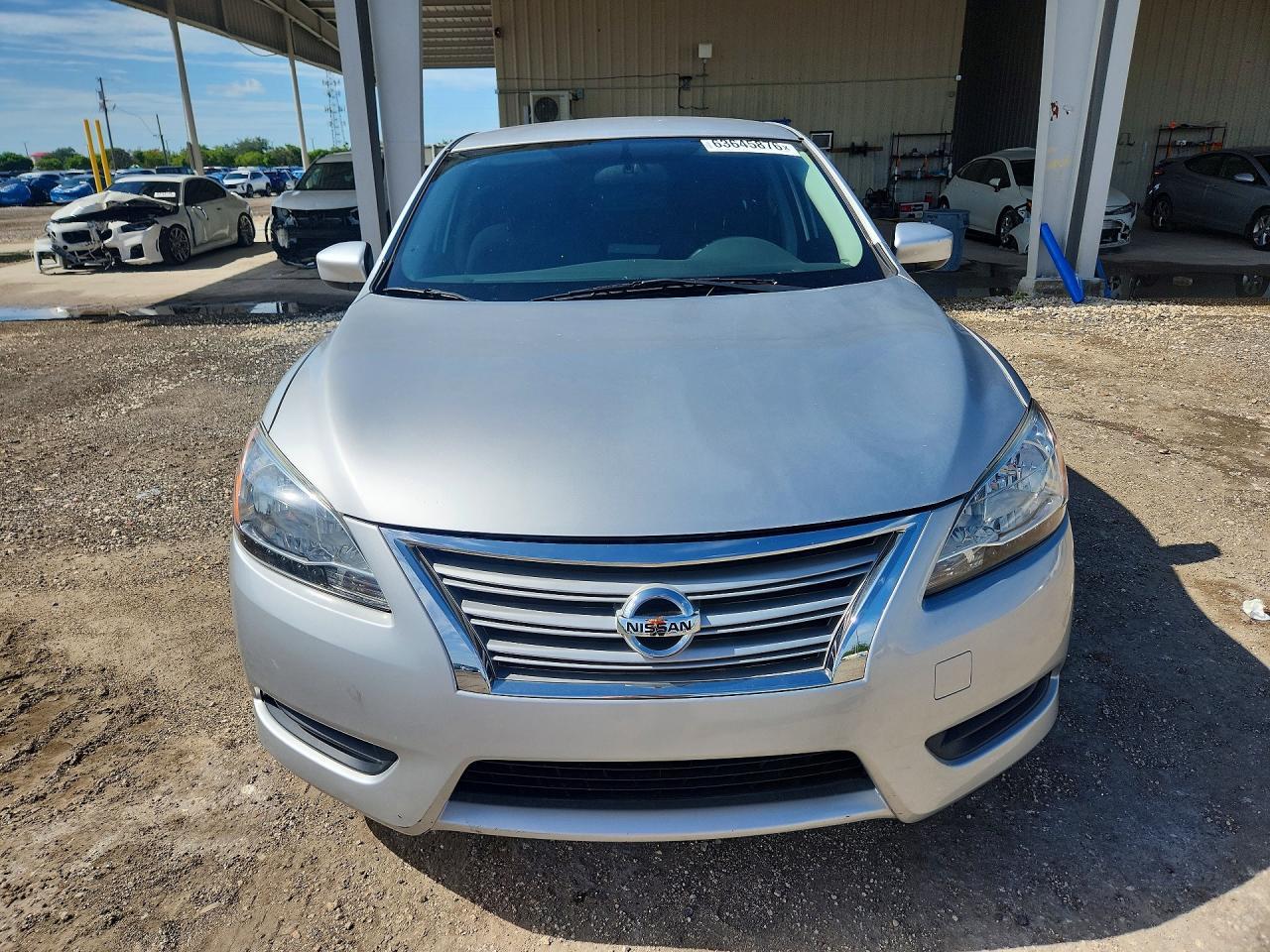 2015 Nissan Sentra S - Image 5