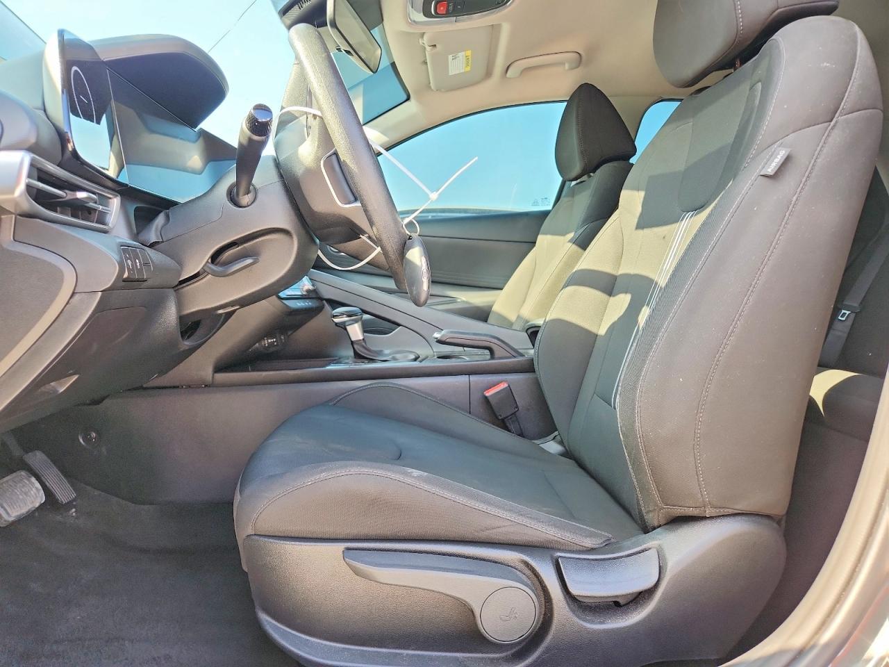 2024 Hyundai Elantra Sel - Image 7
