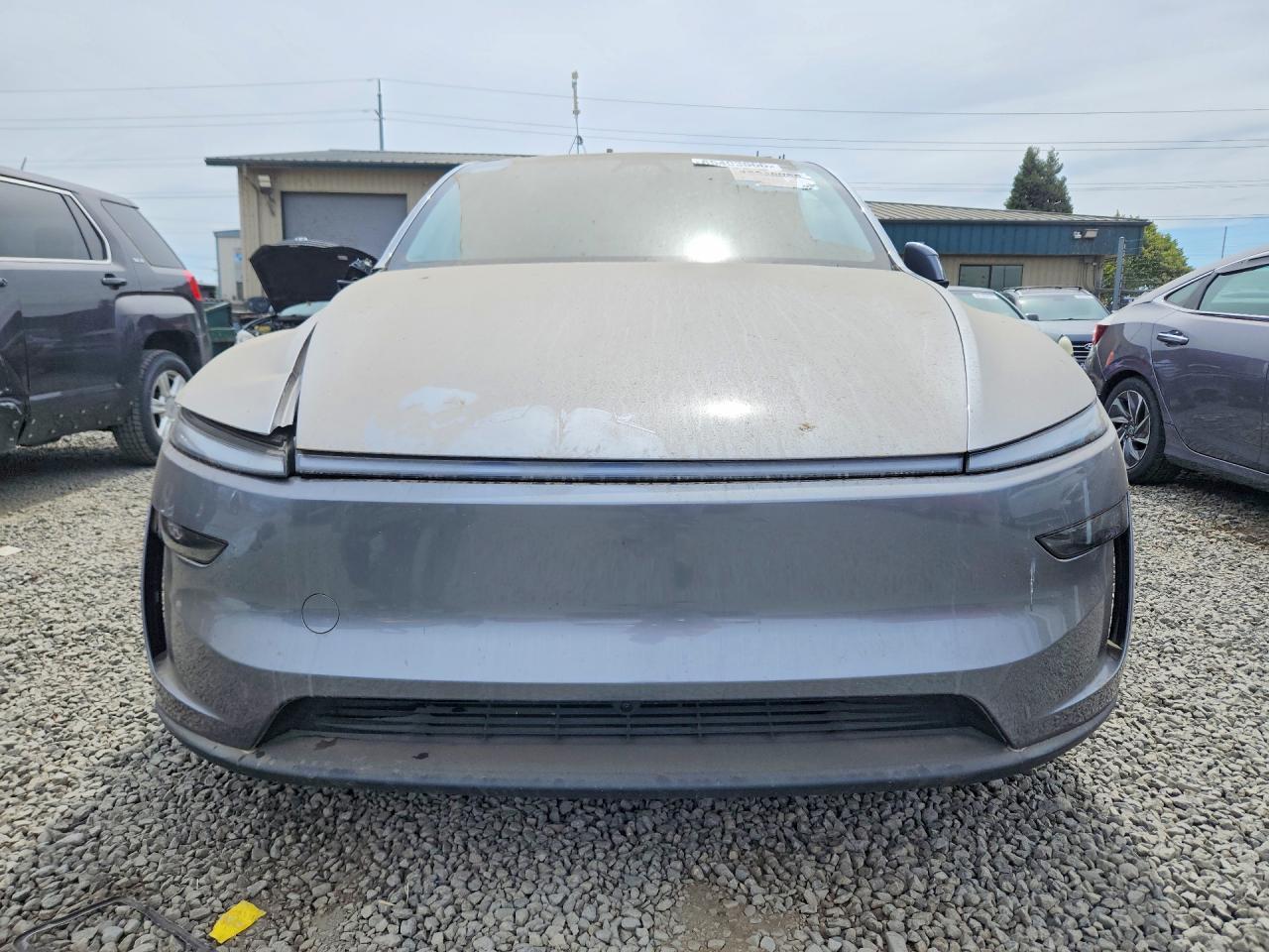 2026 Tesla Model Y - Image 5