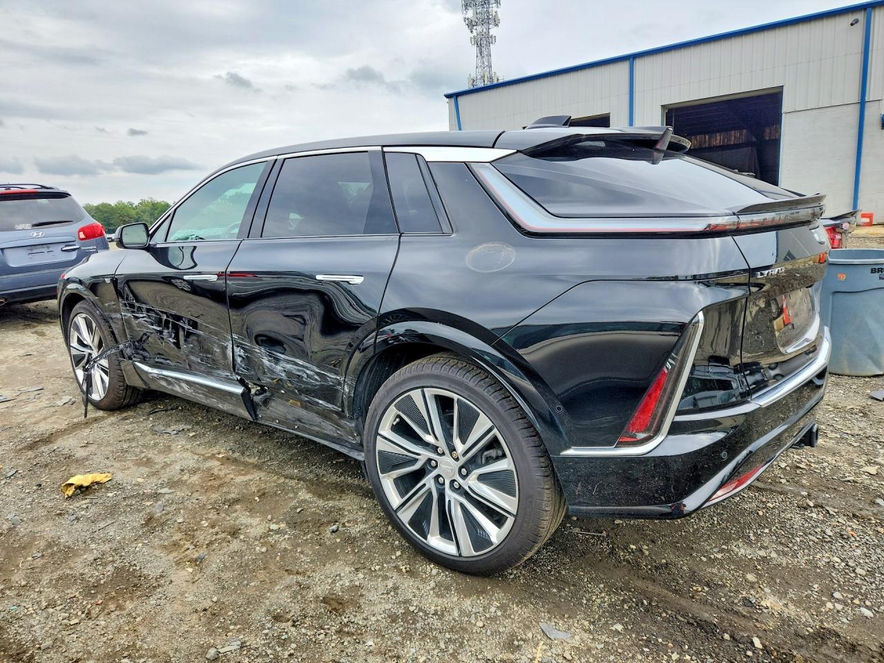 2024 Cadillac Lyriq Luxury - Фото 2