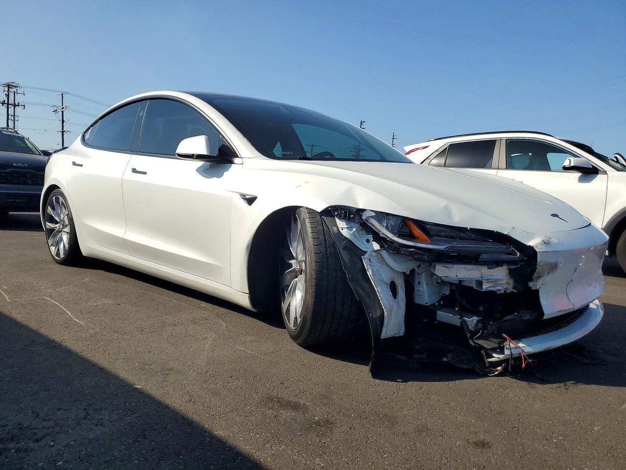 2024 Tesla Model 3 - Image 4
